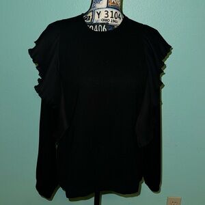 Cute blouse with flutter sleeves